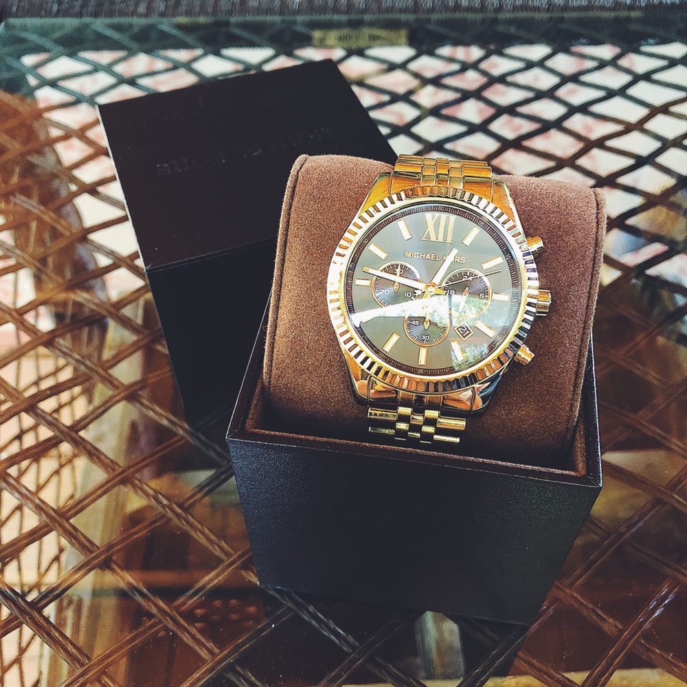 Oversized gold Michael Kors women’s watch